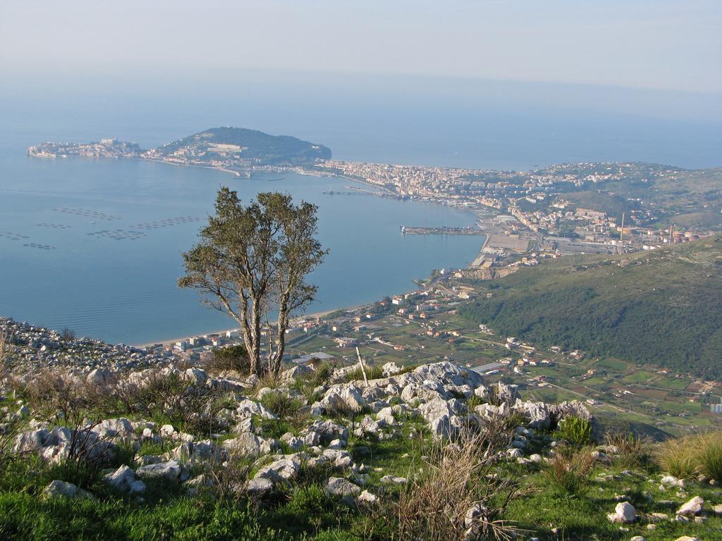 Il Nido Dei Gemelli Formia Exterior photo